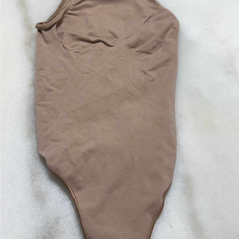 Skims shape wear